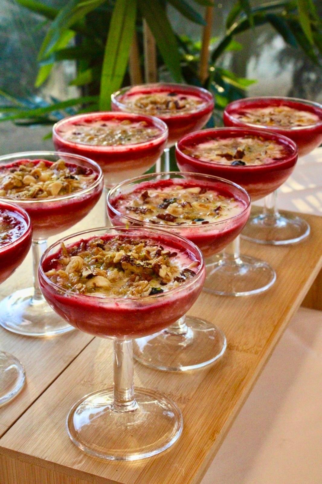 traiteur-Fromage-blanc-coulis-de-fruits-rouges-granola